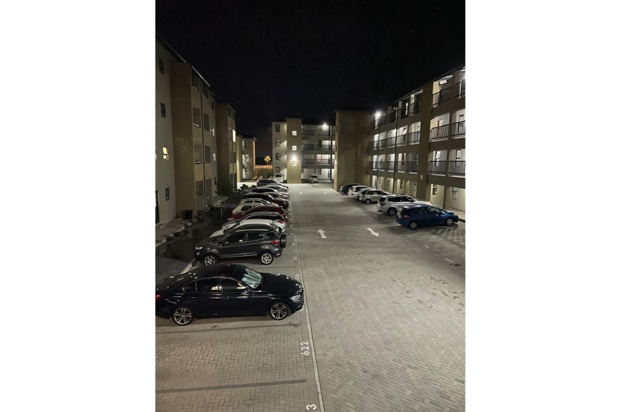2 Bedroom Property for Sale in Parklands East Western Cape